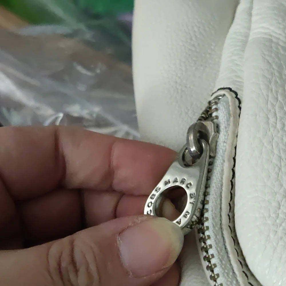 Marc by Marc Jacobs White Leather Soft Shot Large Hobo